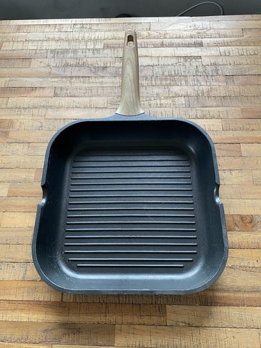 Padella ghisa con - in,